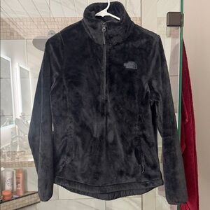 The North Face women’s 3/4 zip small
